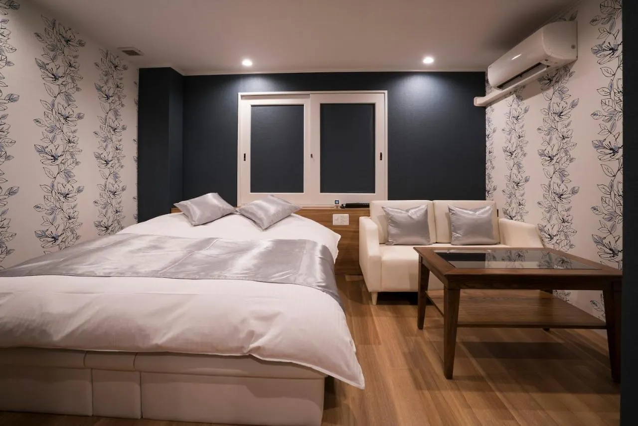Xenia Amagasaki (Adults Only) Hotel 3*,